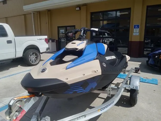 Slide: The Image of Sea-Doo Spark Trixx 2025 - 7
