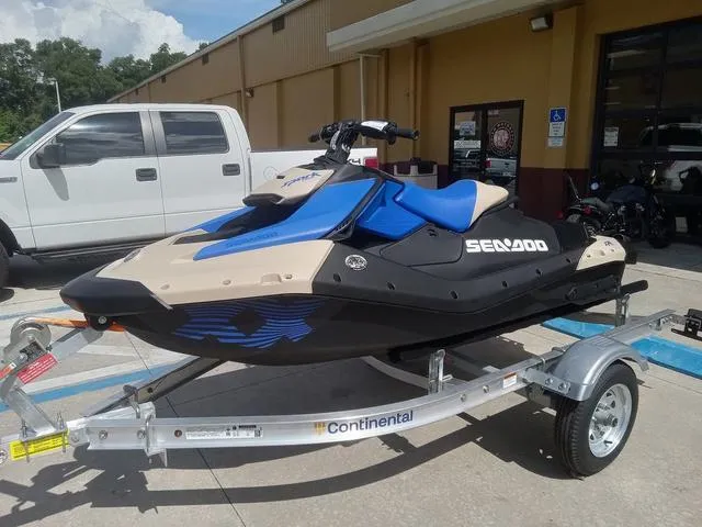 Slide: The Image of Sea-Doo Spark Trixx 2025 - 8