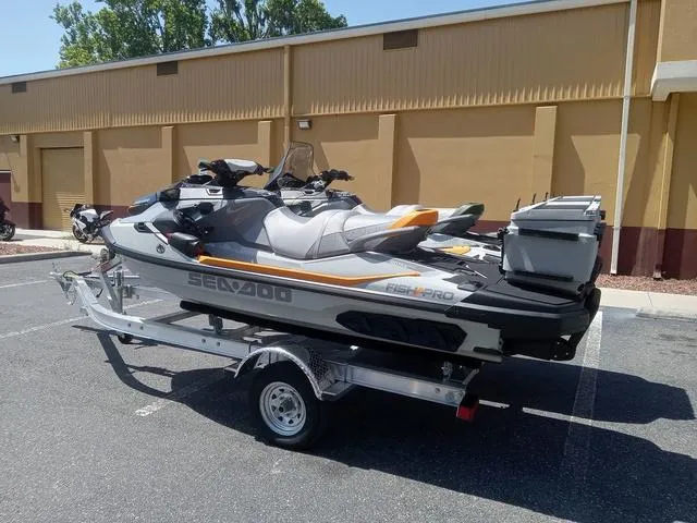 Slide: The Image of Sea-Doo FISH PRO 2025 - 14