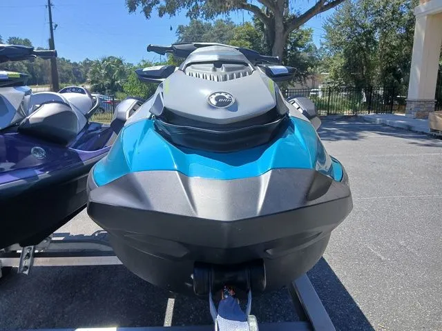 Slide: The Image of Sea-Doo GTI 2025 - 10