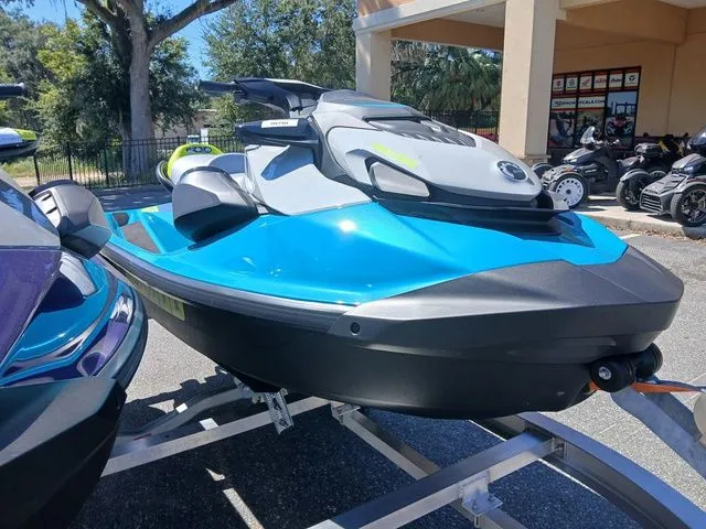Slide: The Image of Sea-Doo GTI 2025 - 8