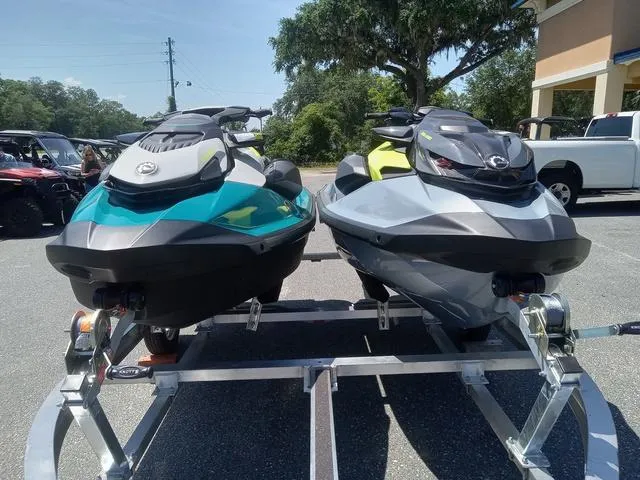 Slide: The Image of Sea-Doo GTI 2025 - 3