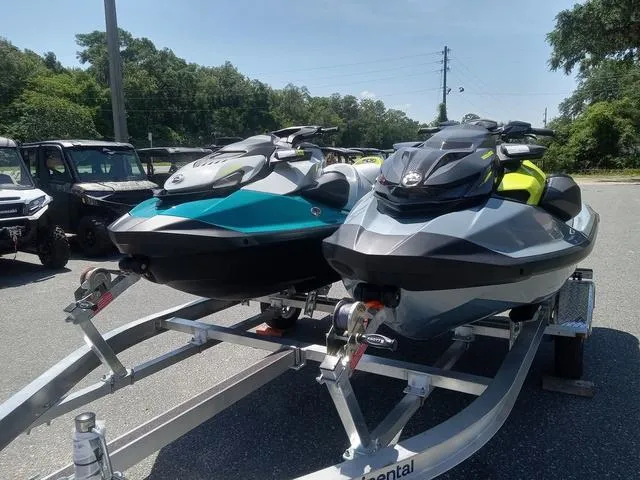 Slide: The Image of Sea-Doo GTI 2025 - 4