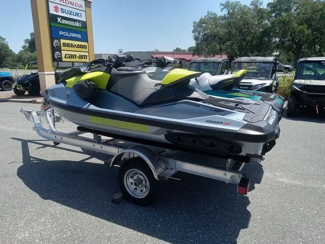 Slide: The Image of Sea-Doo RXP-X™ 325 Tech, BRP Premium A, Ibr Ice Metal / 2025 - 7