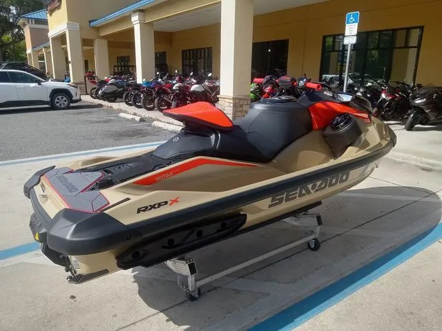 Slide: The Image of Sea-Doo RXP-X™ 325 Tech, BRP Premium A, iBR Metallic Tan 2025 - 15