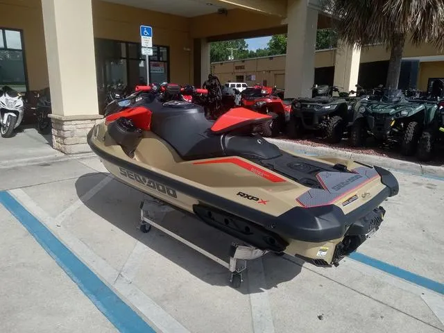 Slide: The Image of Sea-Doo RXP-X™ 325 Tech, BRP Premium A, iBR Metallic Tan 2025 - 18