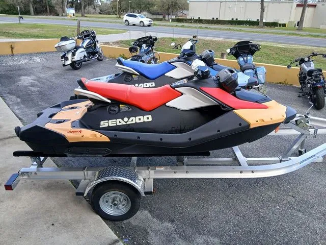 Slide: The Image of Sea-Doo Spark for 3 2025 - 9