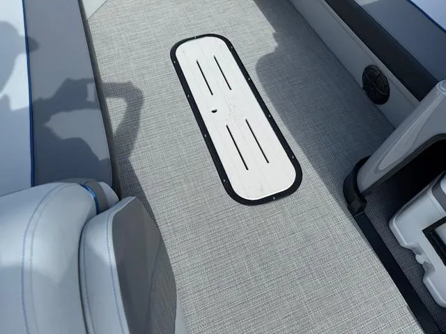 Slide: The Image of Veranda Vista Sport VS 22 RC 2025 - 10