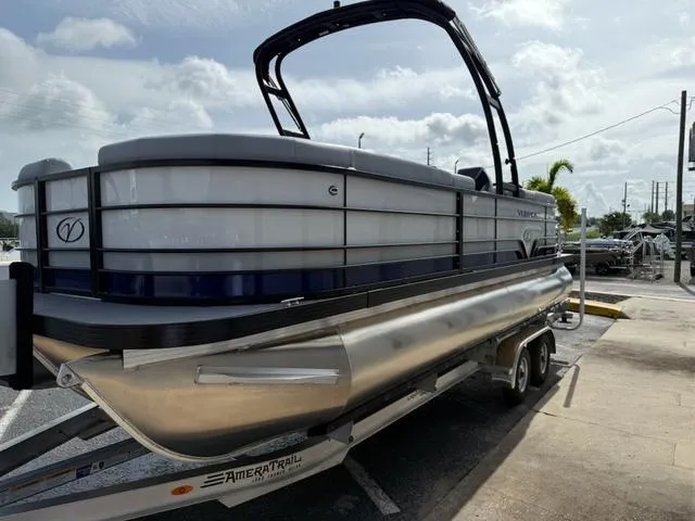 Slide: The Image of Veranda Vista Sport VS 22 RC 2025 - 7