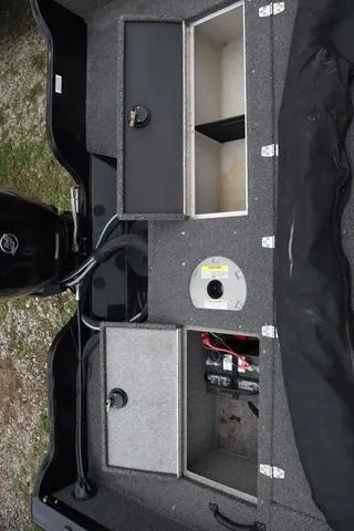 Slide: The Image of Crestliner 1750 Fish Hawk WT 2019 - 13