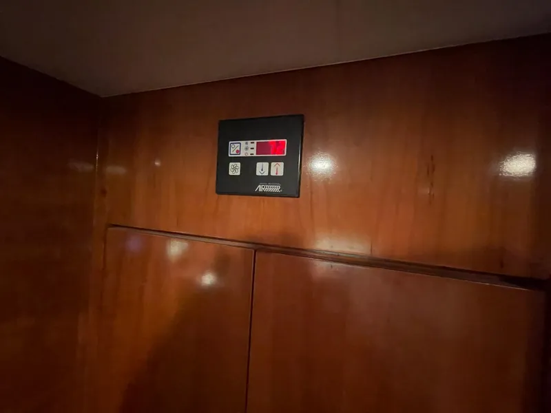 Slide: The Image of Carver 506 Motor Yacht 2000 - 59