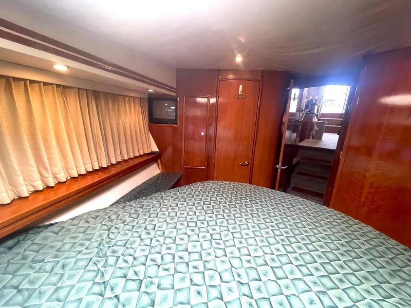 Slide: The Image of Carver 506 Motor Yacht 2000 - 70