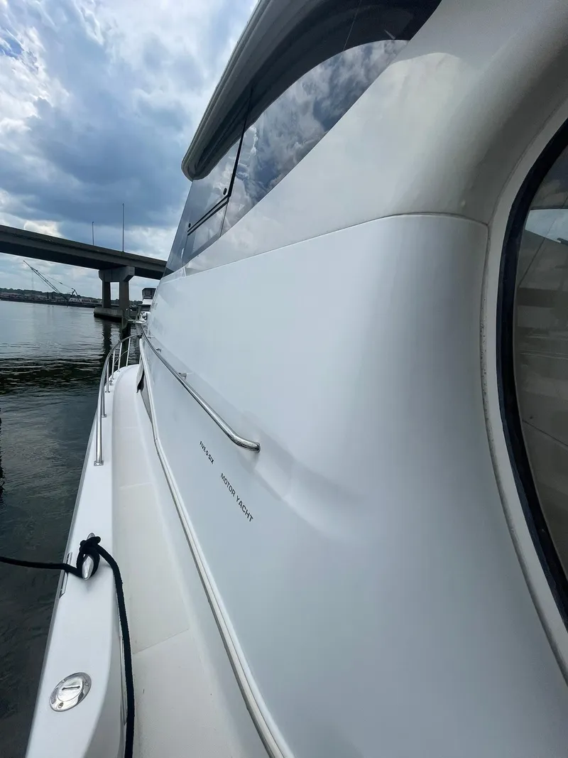 Slide: The Image of Carver 506 Motor Yacht 2000 - 87