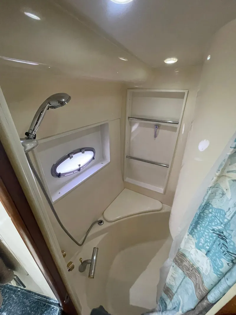 Slide: The Image of Carver Yachts 506 Motor Yacht 2000 - 58