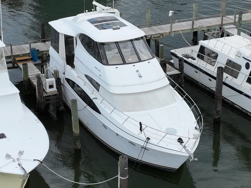 Slide: The Image of Carver Yachts 506 Motor Yacht 2000 - 61