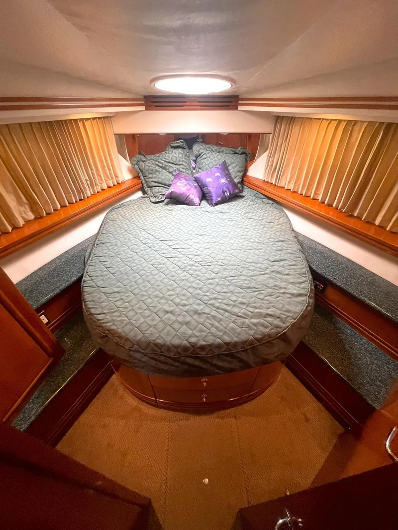 Slide: The Image of Carver Yachts 506 Motor Yacht 2000 - 73