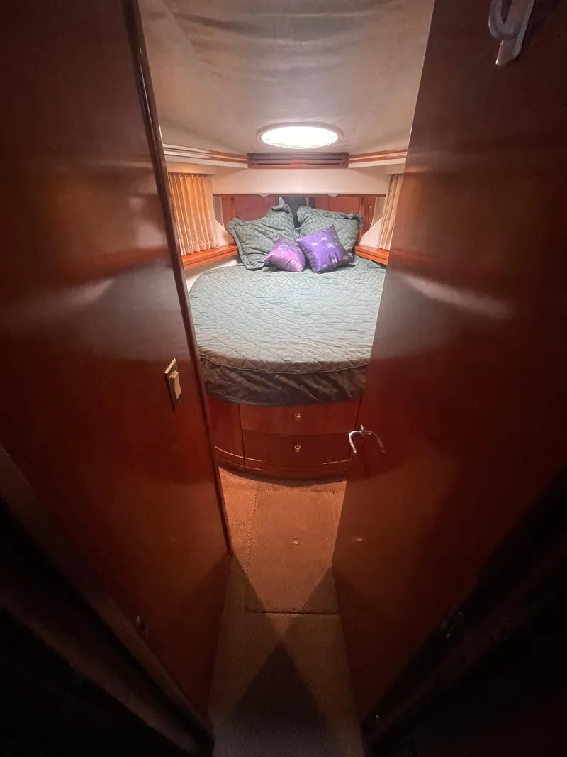 Slide: The Image of Carver Yachts 506 Motor Yacht 2000 - 75