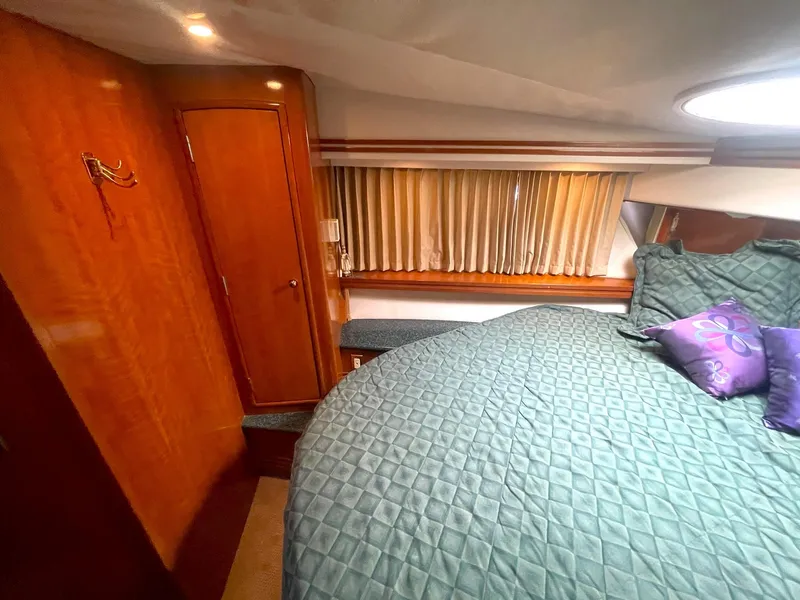 Slide: The Image of Carver Yachts 506 Motor Yacht 2000 - 76