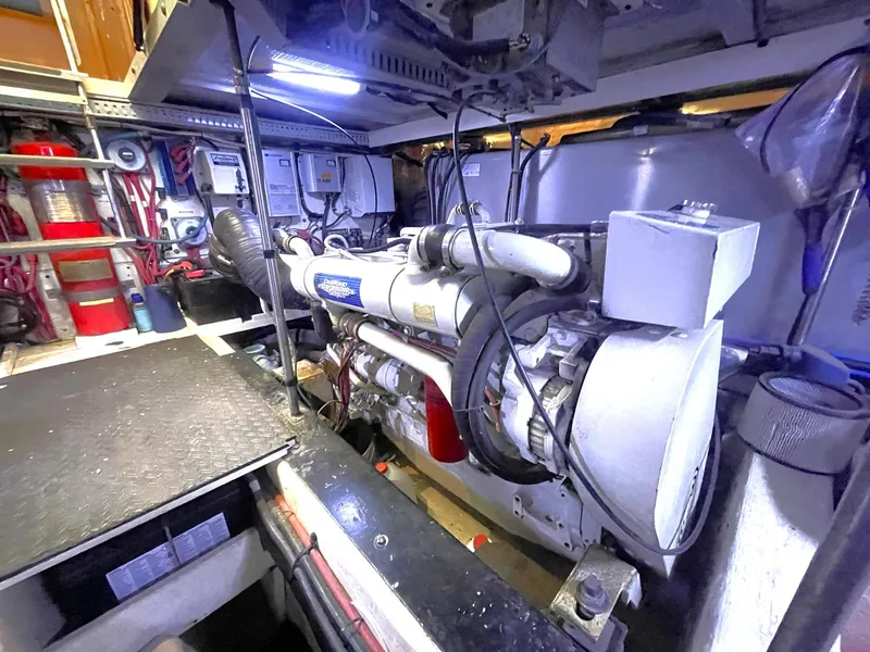 Slide: The Image of Carver Yachts 506 Motor Yacht 2000 - 81