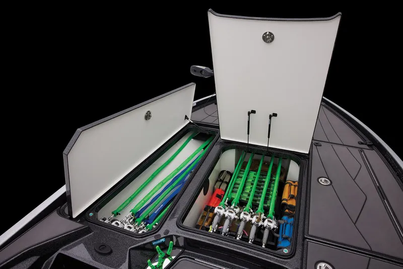 Slide: The Image of Ranger Boats Z520R 2025 - 36