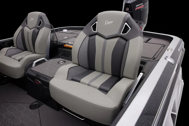 Slide: The Image of Ranger Boats Z520R 2025 - 57