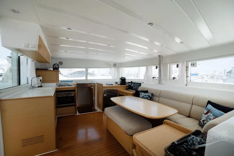 Slide: The Image of Lagoon 420 2008 - 51