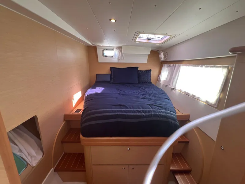 Slide: The Image of Lagoon 420 2008 - 61