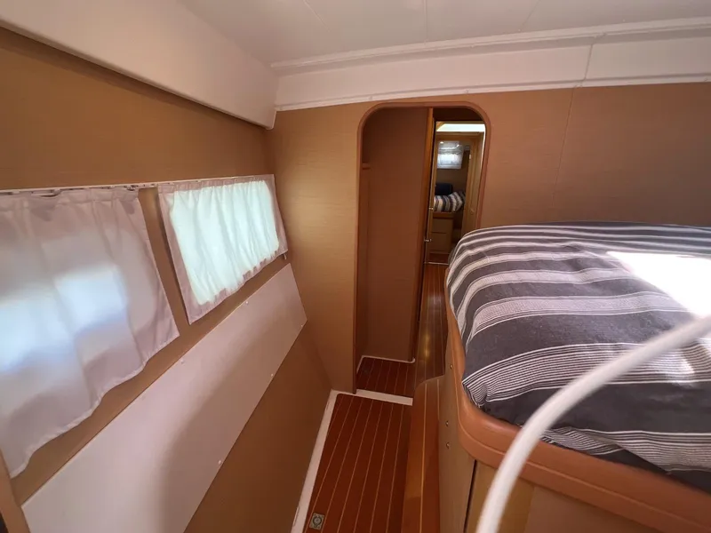 Slide: The Image of Lagoon 420 2008 - 68