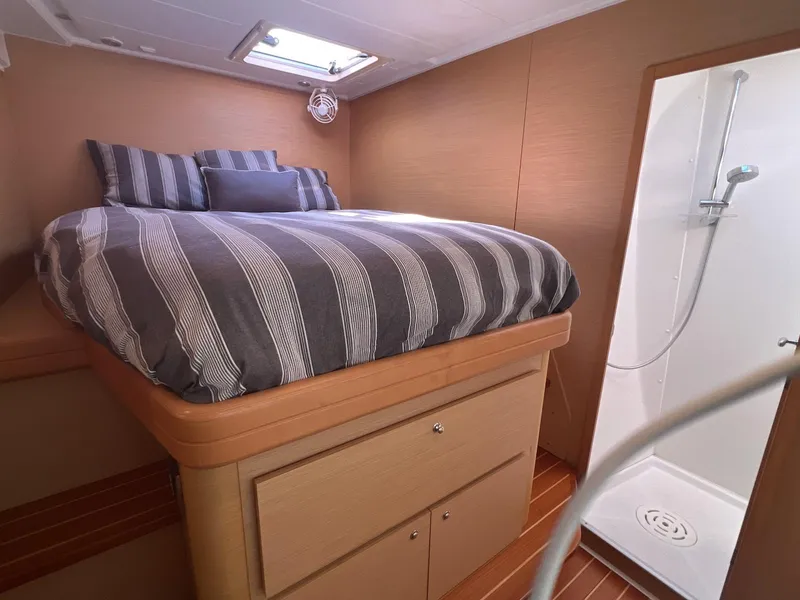 Slide: The Image of Lagoon 420 2008 - 70