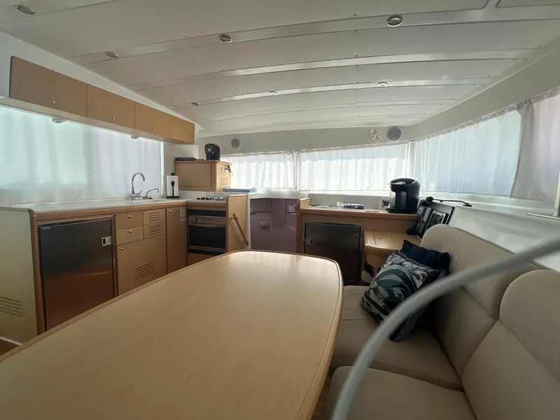 Slide: The Image of Lagoon 420 2008 - 80