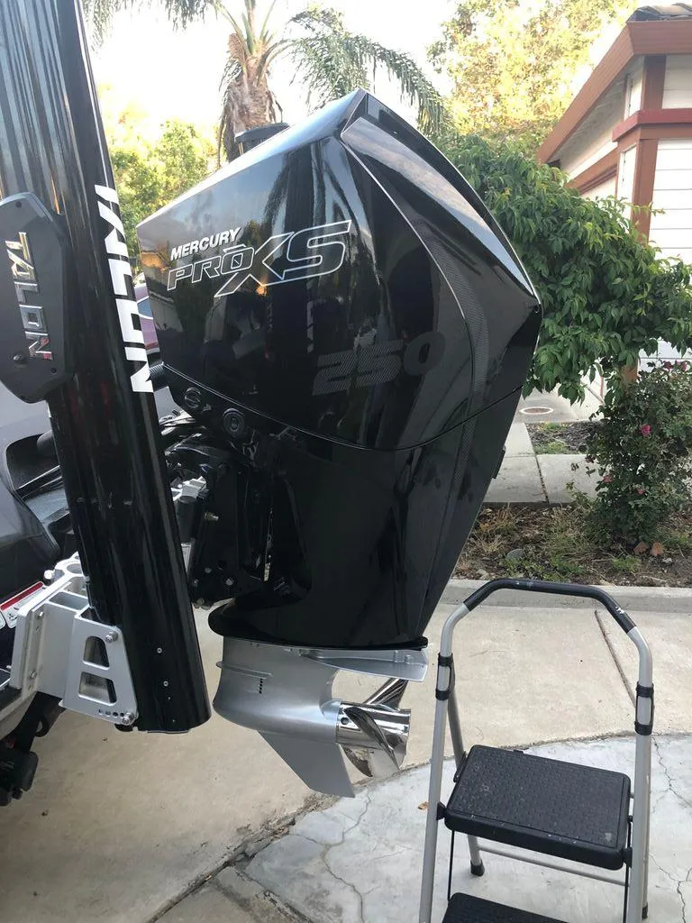 Slide: The Image of Mercury Pro XS 250 outboard motor on Nitro Z20 boat, 2020 model. - 4