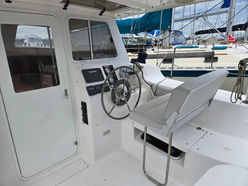 Slide: The Image of 2013 Gemini Legacy 35 helm - 2