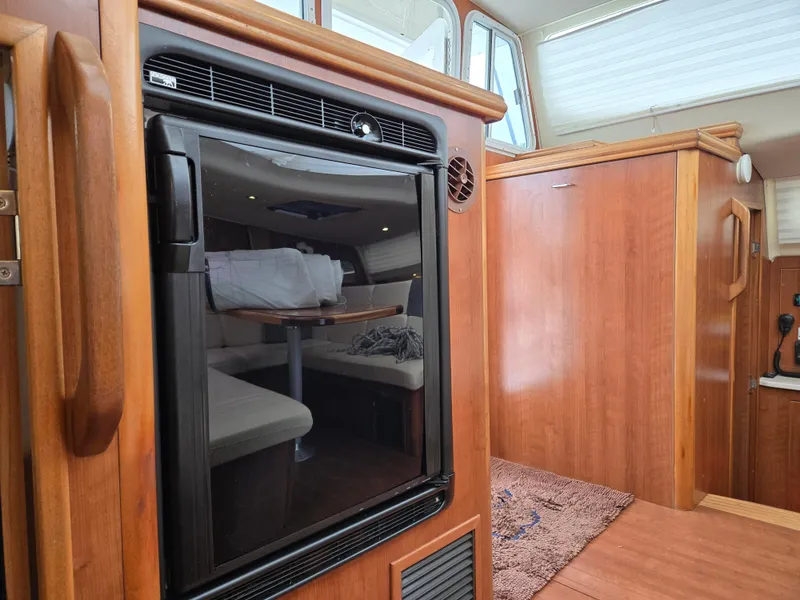 Slide: The Image of 2013 Gemini Legacy 35 refrigerator - 20