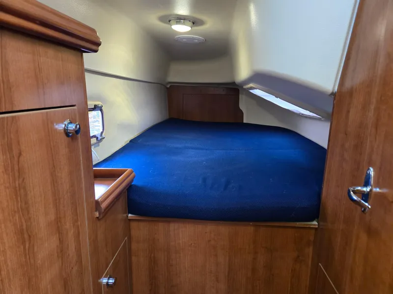 Slide: The Image of 2013 Gemini Legacy 35 aft cabin to starboard - 26