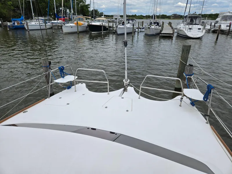 Slide: The Image of 2013 Gemini Legacy 35 in the water - 41