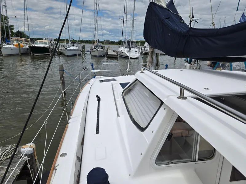 Slide: The Image of 2013 Gemini Legacy 35 in the water - 42