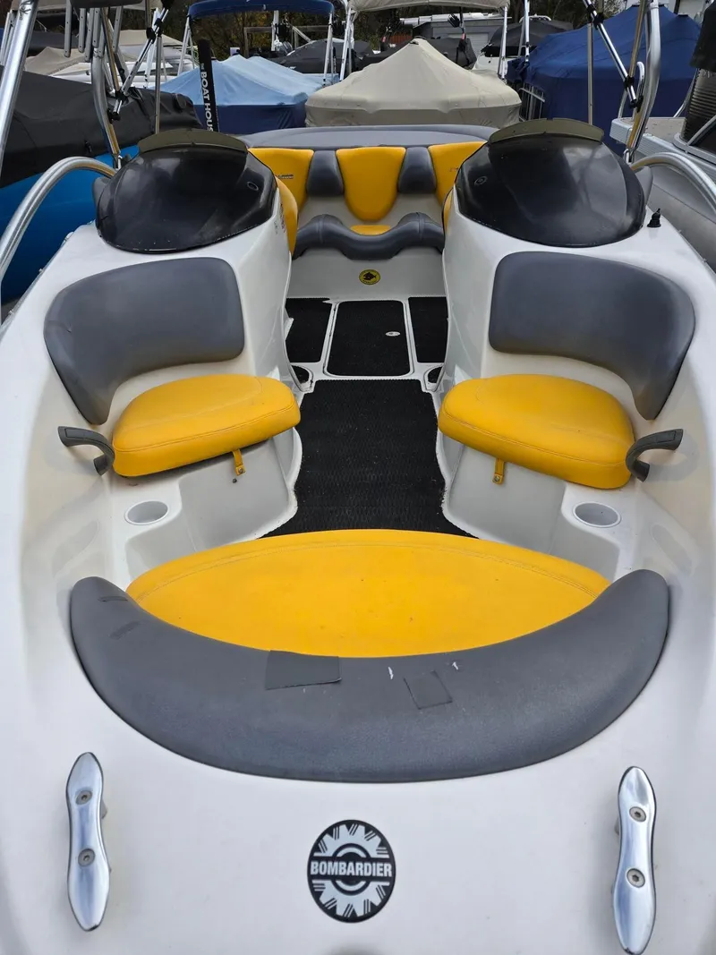 Slide: The Image of Sea-Doo Challenger X 18 2003 - 10