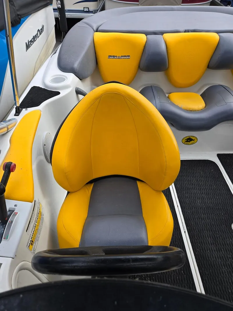 Slide: The Image of Sea-Doo Challenger X 18 2003 - 13