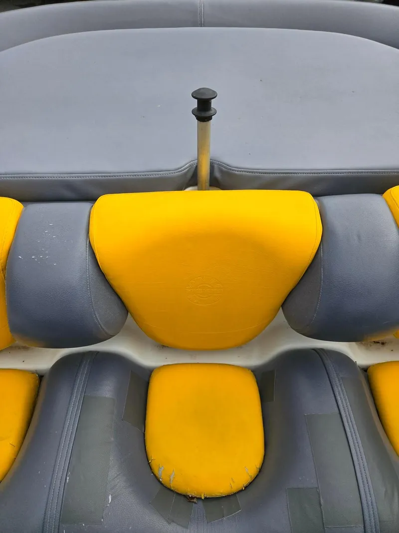 Slide: The Image of Sea-Doo Challenger X 18 2003 - 16