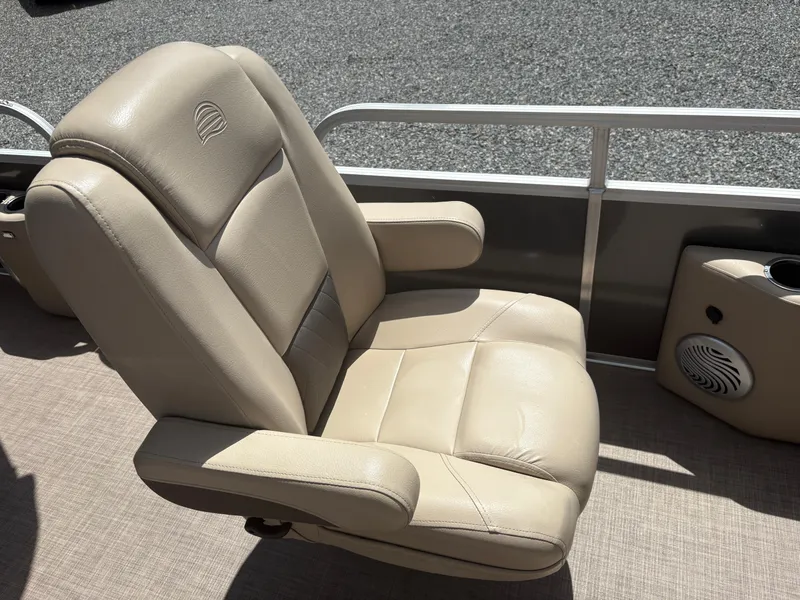 Slide: The Image of Beige captain's chair on 2022 Sun Tracker Party Barge 24 DLX pontoon boat. - 9
