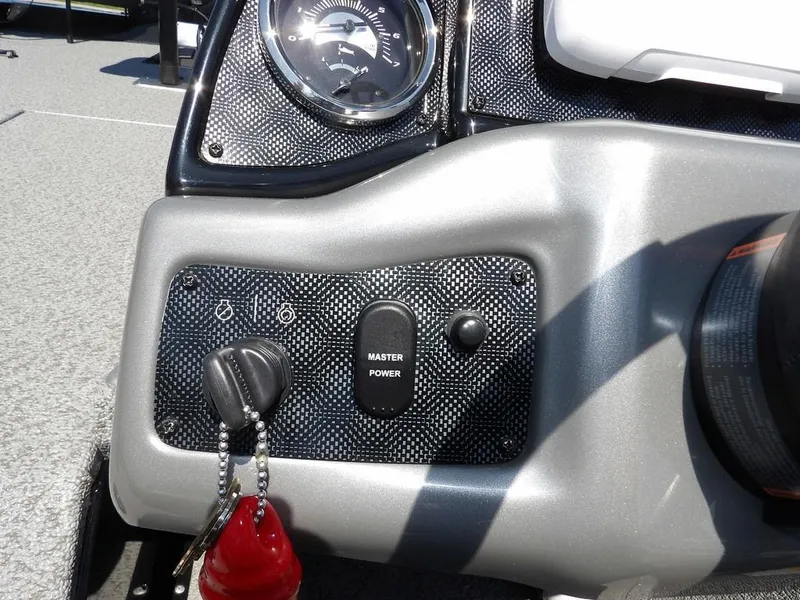 Slide: The Image of Control panel of 2020 G3 Sportsman 1810 boat with ignition and master power switch. - 20