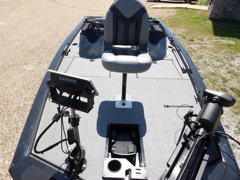 Slide: The Image of 2020 G3 Sportsman 1810 fishing boat with Garmin electronics and swivel seat. - 43
