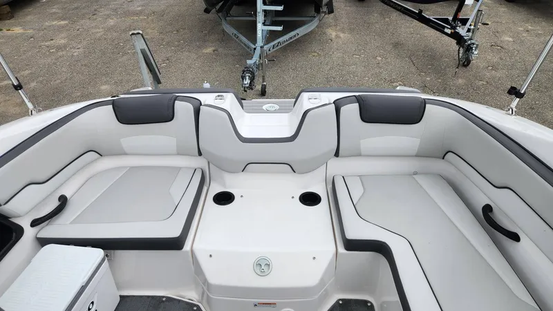 Slide: The Image of Yamaha SX190 2024 - 8