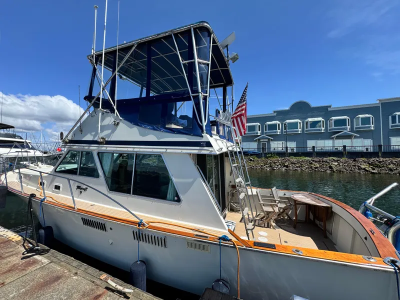 Slide: The Image of Tollycraft 37 Sportfish Sedan 1980 - 1