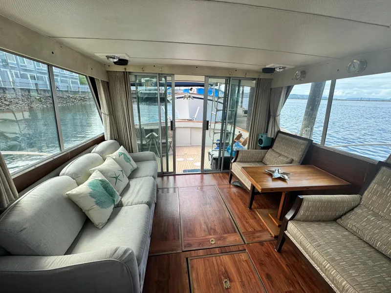 Slide: The Image of Tollycraft 37 Sportfish Sedan 1980 - 15