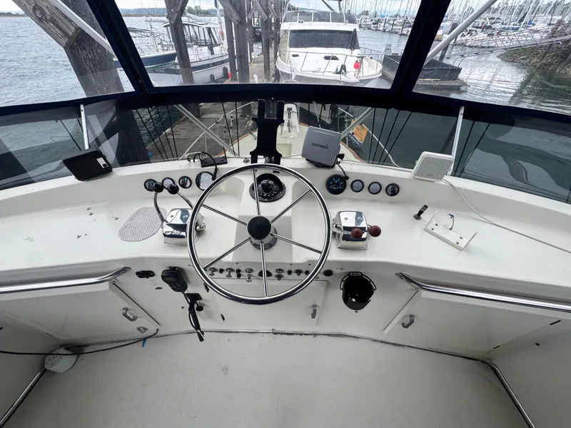 Slide: The Image of Tollycraft 37 Sportfish Sedan 1980 - 7