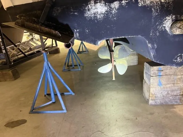 Slide: The Image of Port prop - 35