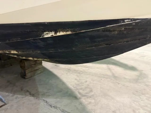 Slide: The Image of Stbd bow bottom - 36