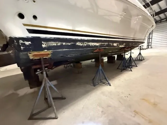 Slide: The Image of Stbd bottom aft - 38