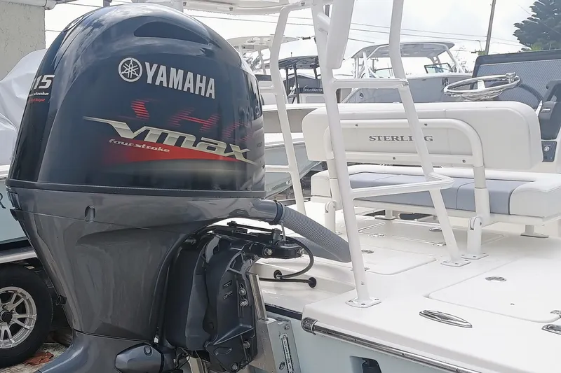 Slide: The Image of 2023 Sterling 180TS boat with Yamaha VMAX outboard motor. - 18